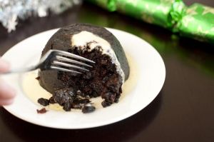 An Australian Christmas - mylusciouslife.com - eating_christmas_pudding.jpg